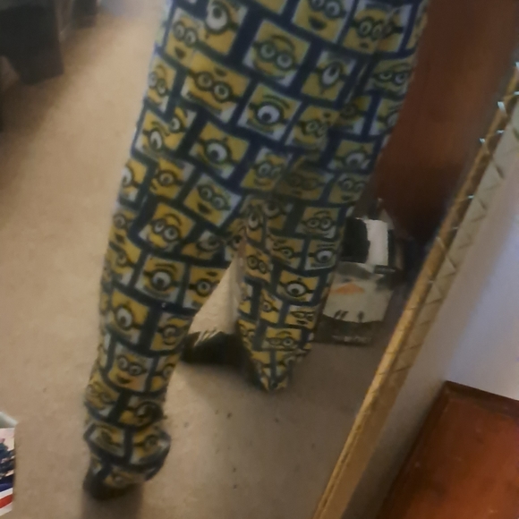 XL minion pj pants - Picture 1 of 3
